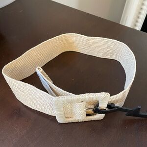 Express Belt NWT Cream / Off White Color Size Small